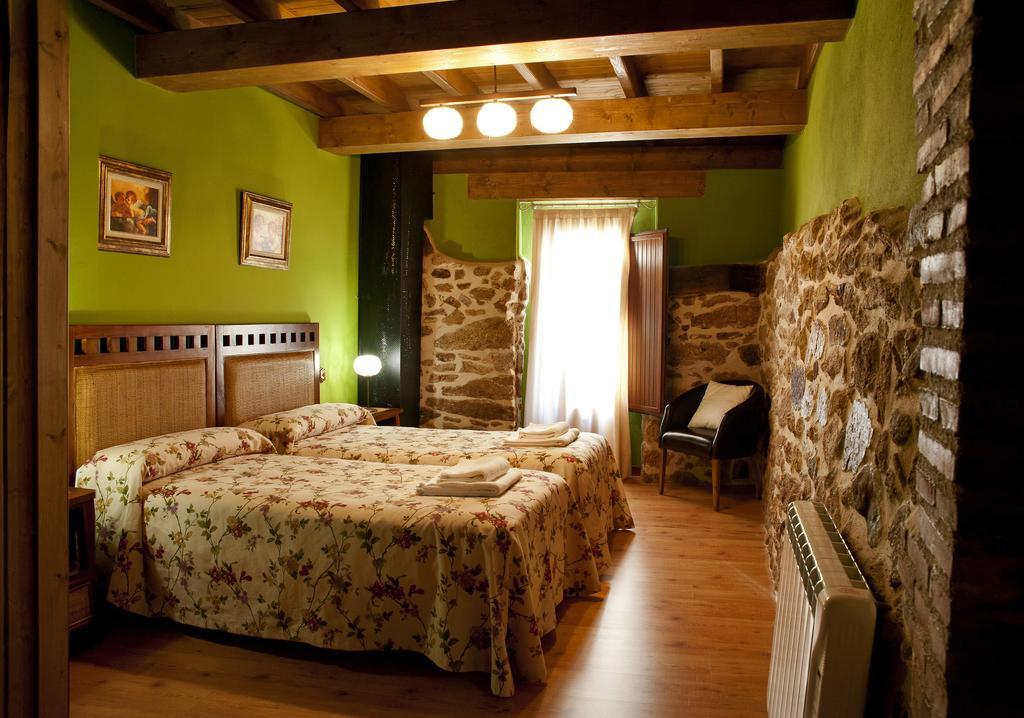 Casa Rural Arbequina-Piscina Natural A 100 Metros Касас-дель-Монте Номер фото