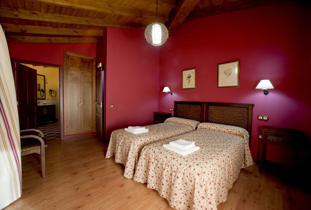Casa Rural Arbequina-Piscina Natural A 100 Metros Касас-дель-Монте Номер фото